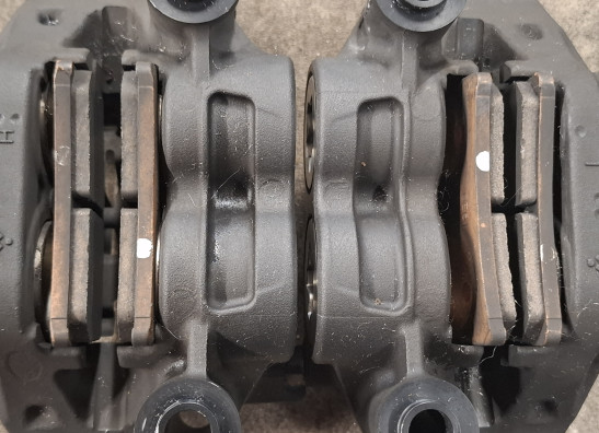 Brake calipers front Yamaha XSR 900