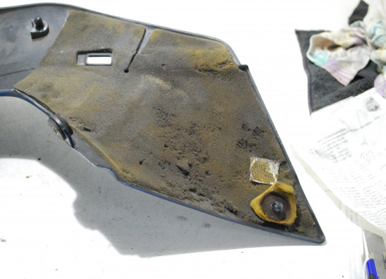 Cowl rear right Suzuki RF 600