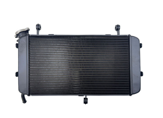 Kuhler Suzuki GSR 750