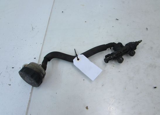 Rempomp achter Honda Deauville 650 - 700