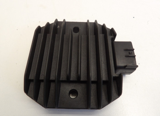 Spanningsregelaar Yamaha BT 1100