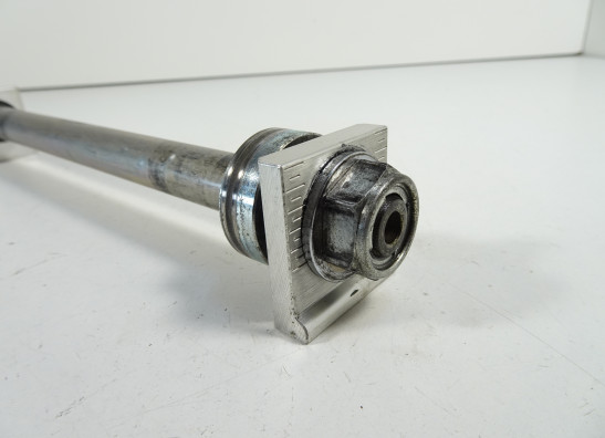 Rear axle Yamaha Tracer 700