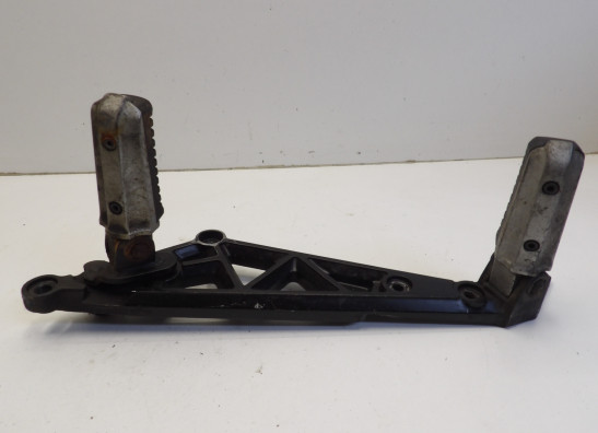 Fussrastetrager vorne links Kawasaki GPZ 750