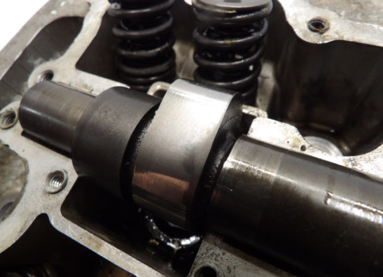 Cylinder head Suzuki VS 700 Intruder