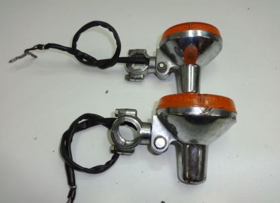 Knipperlicht links voor Kawasaki CSR 305 LTD
