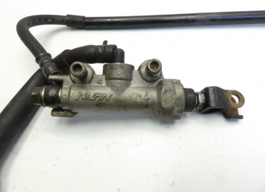 Rempomp achter Honda VTR 1000 F