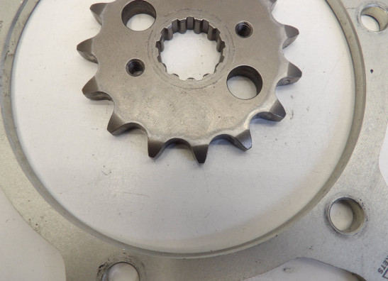 Ketting en tandwielset Yamaha FZR 600