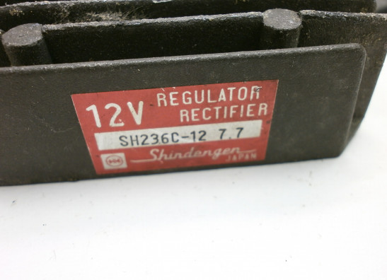 Regler Gleichrichter Honda CBR 1000 F