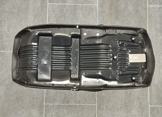 Zadel Honda CB 750 F