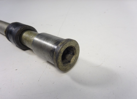 Axle front Kawasaki Z 750