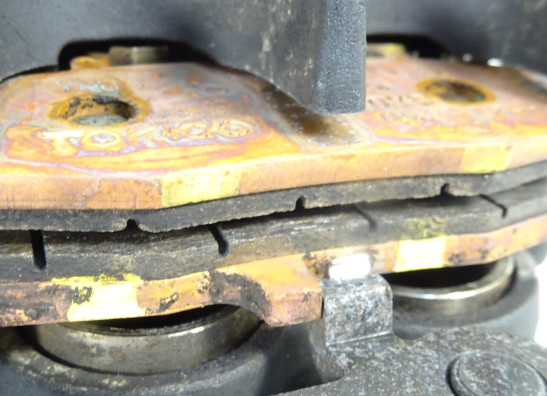 Brake caliper right front Suzuki GSF 650 Bandit