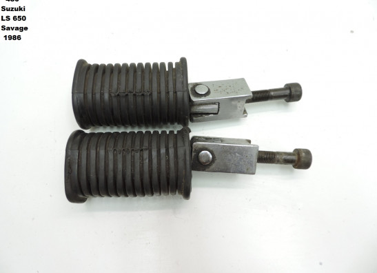 Duo footrest set Suzuki LS 650
