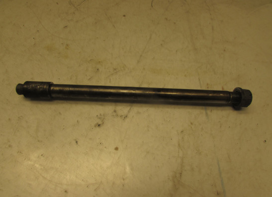 Rear axle Honda VF 750 C Magna