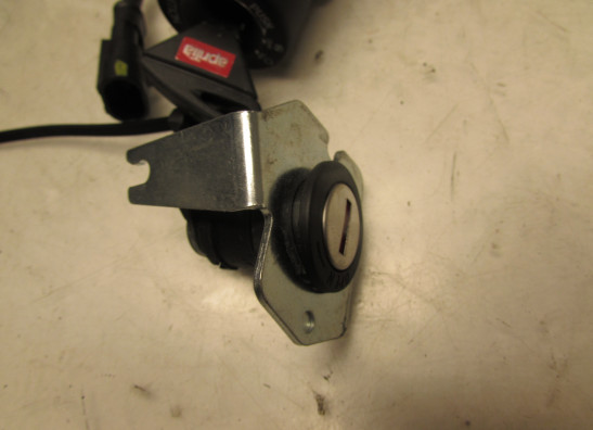 Slotenset Aprilia RSV 4