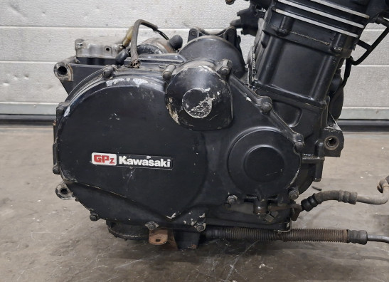 Engine Kawasaki GPZ 900
