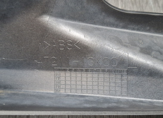 Cowl left rear Suzuki GSX S 750