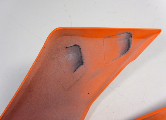 Rechter zijkuip KTM 390 Duke