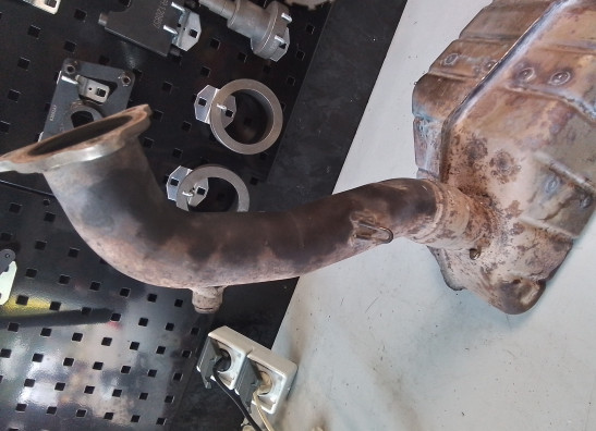 Uitlaat Aprilia RST 1000 Futura