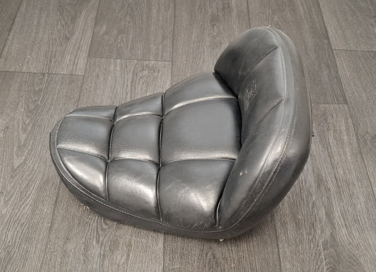 Zadel Honda VF 700  750 C Magna