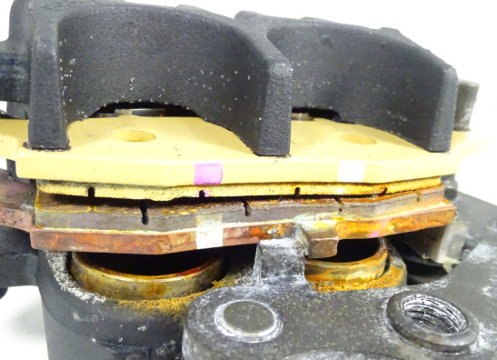 Remklauw links voor Kawasaki ER 6