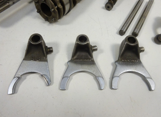 Versnellingsbak Ducati monster 696