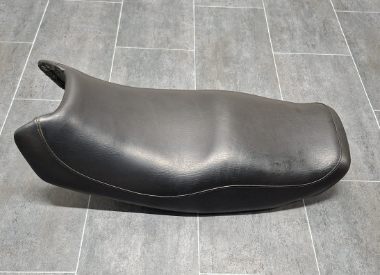 Zadel Honda VF 700  750 S Sabre