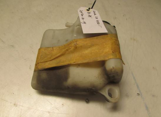 Koelvloeistof reservoir Honda VF 400 F