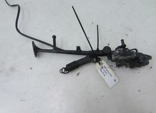 Standaard Yamaha YZF R6