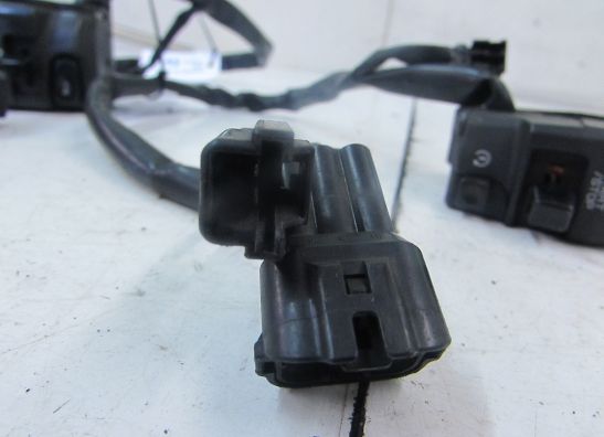 Handlebar switch assy right Kawasaki ZX 6 R