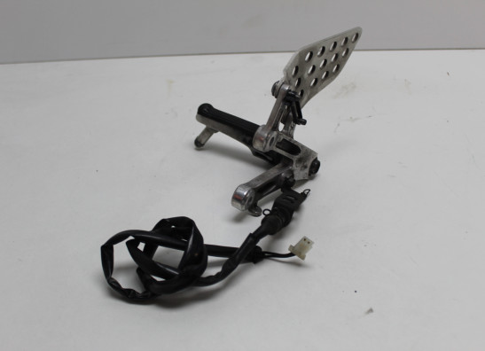 Fussrastetrager vorne rechts Honda CBR Fireblade