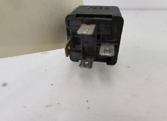 Relais unit Triumph 1200 Daytona