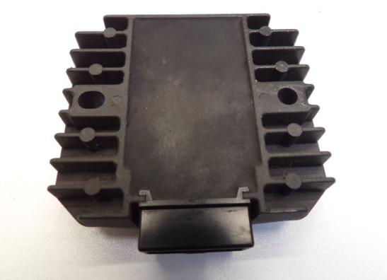 Spanningsregelaar Yamaha TDM