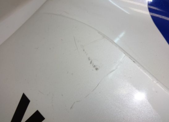 Linker onderkuip Yamaha FZR 1000