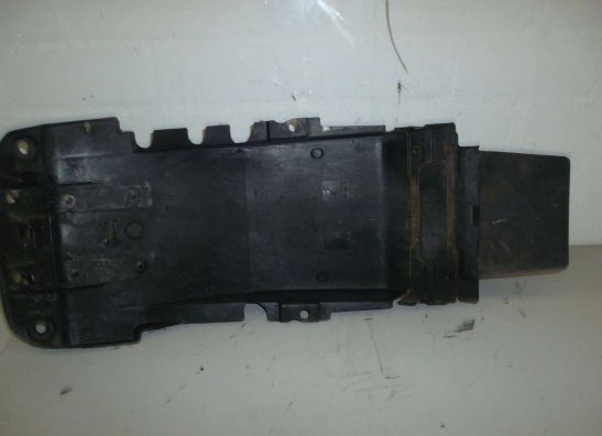 Accubak Suzuki RF 600