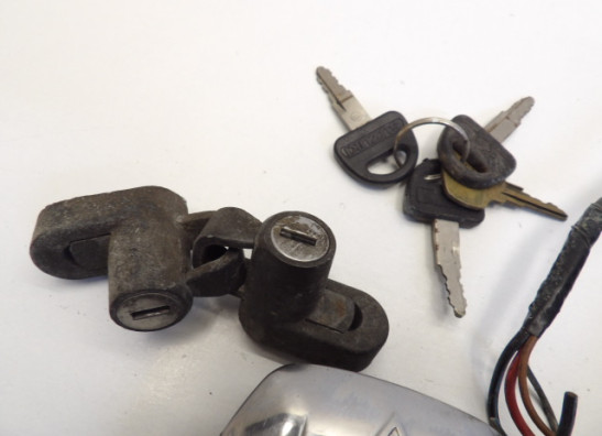 Key set Suzuki GR 650