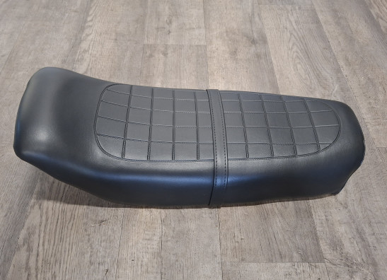 Zadel Kawasaki 750 SS H2