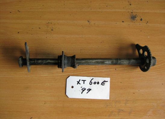 Achteras Yamaha XT 600