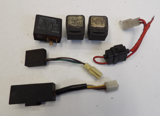 Relais unit Yamaha XV 700 / 750 SE