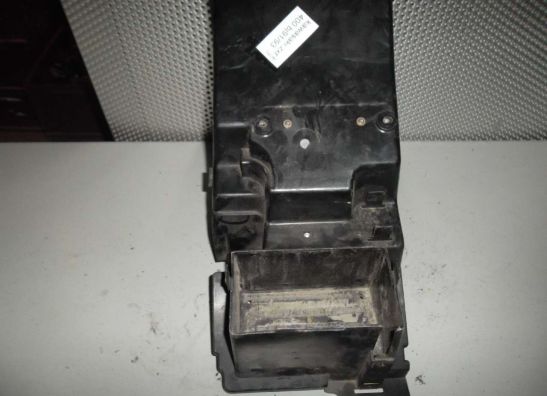Batterie befestigung Kawasaki ZXR 400