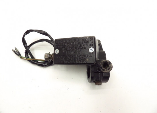 Front brake master cylinder  Yamaha FZR 1000