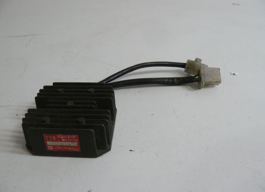 Spanningsregelaar Honda CB 400