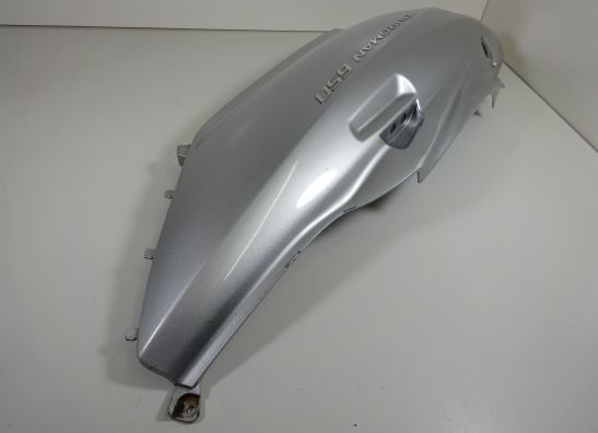 Rechter achterkant Suzuki Burgman 650