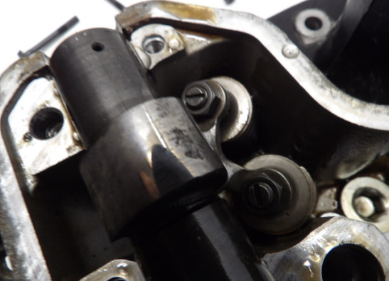 Cylinder head Honda VF 700  750 C Magna