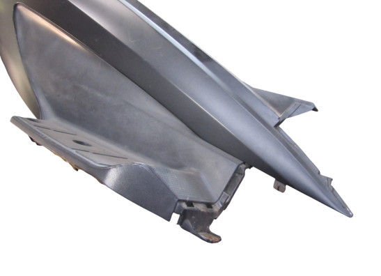 Cowl rear right Suzuki Burgman 200
