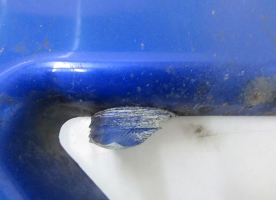 Cowl V shape under Yamaha YZF 600 Thundercat