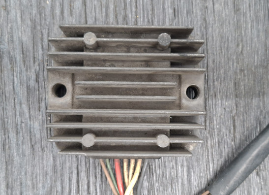 Regulator rectifier  Yamaha XJ 700