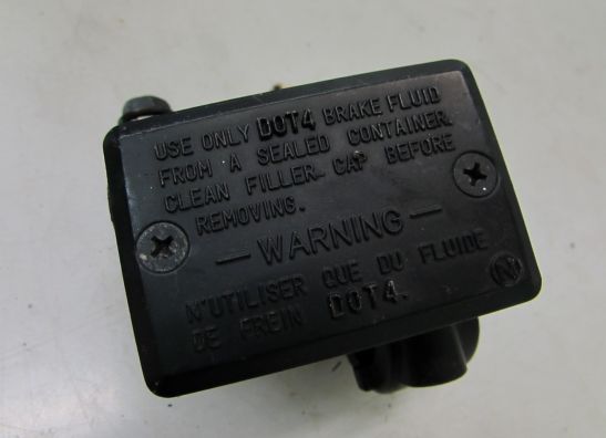 Front brake master cylinder  Kawasaki GPZ 500