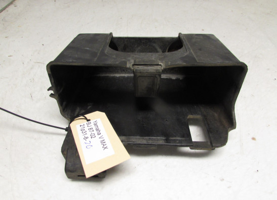 Accubak Yamaha V max