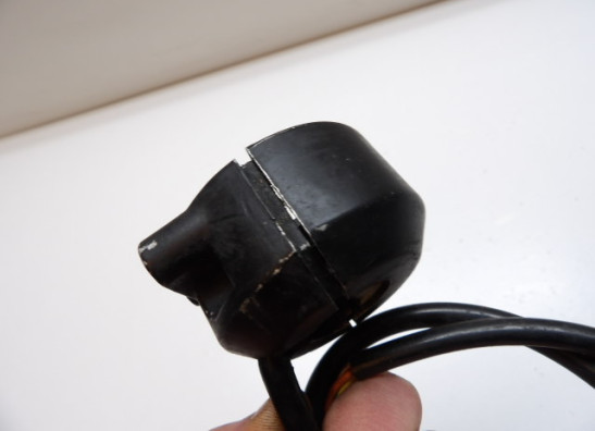 Handlebar switch assy right Suzuki GS 850