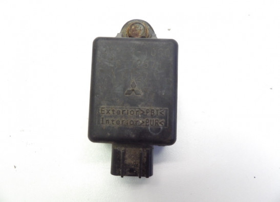 Relais Kawasaki ZR 7